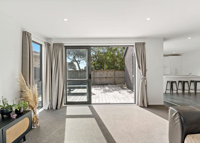  at 1A Grandison Crescent, New Lynn, Auckland