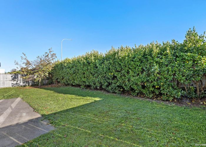  at 49 Pickaberry Avenue, Karaka, Papakura