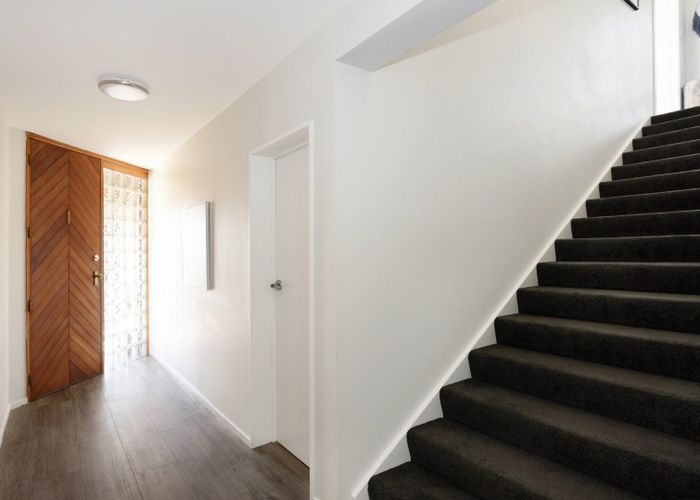  at 16 Windleborn Place, Richmond