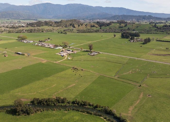  at 200 Abel Tasman Road, Takaka, Tasman, Nelson / Tasman