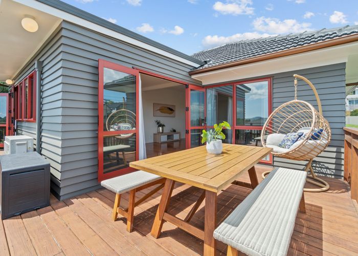  at 40 Rutherford Terrace, Meadowbank, Auckland