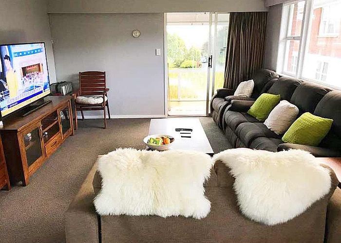  at 2/5 Landop Terrance, Howick, Manukau City, Auckland