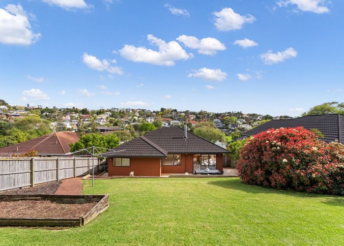  at 24 Bayside Drive, Browns Bay, North Shore City, Auckland