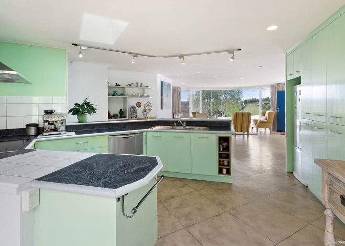  at 17 Pounamu Avenue, Greenhithe, Auckland