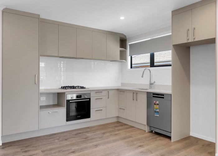  at 2/42 Ladeira Place, Fitzroy, Hamilton, Waikato