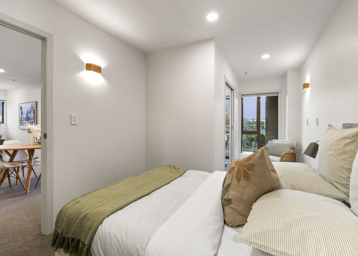  at 4 Wagener Place, Mount Albert, Auckland City, Auckland