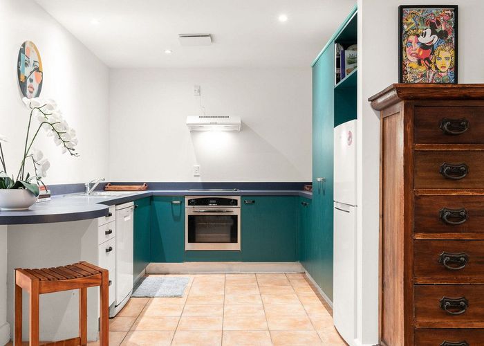  at 6 Adams Avenue, Mount Maunganui, Mount Maunganui