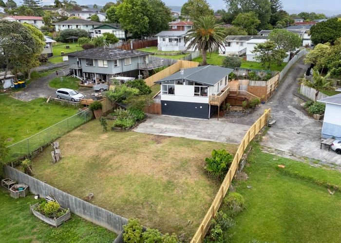  at 20 Solar Road, Glen Eden, Auckland