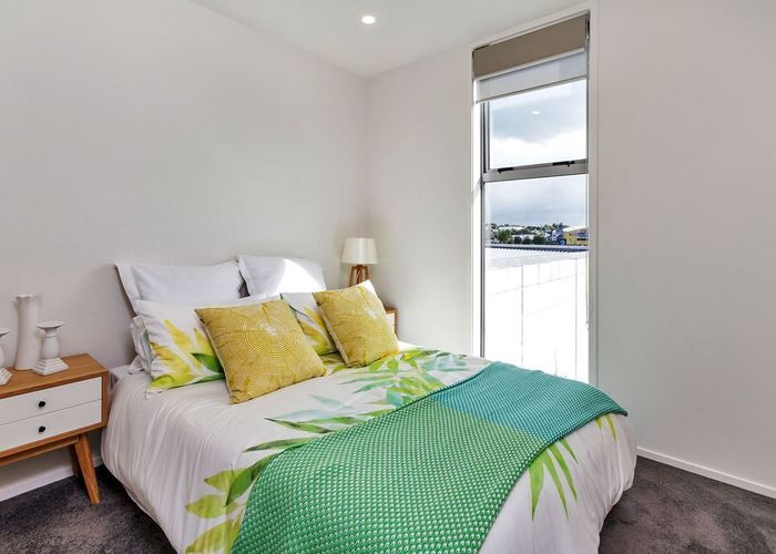  at Unit 27 and unit 5/45 Karepiro Drive, Stanmore Bay, Rodney, Auckland