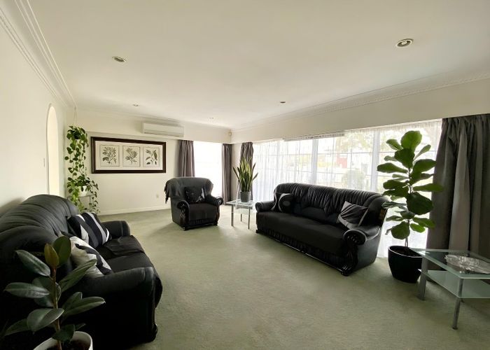  at 24 Buckingham Cres, Papatoetoe, Manukau City, Auckland