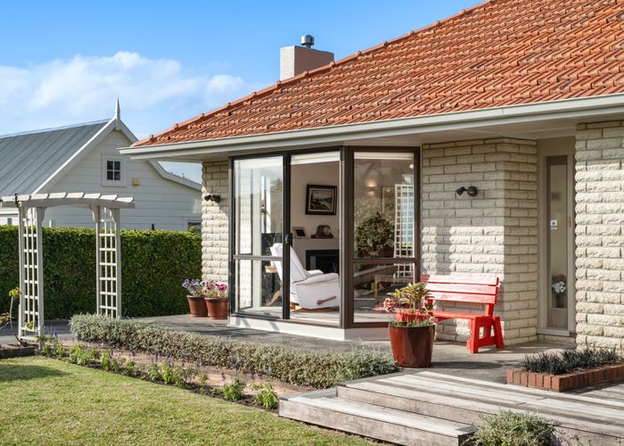  at 53 Beach Road, Mellons Bay, Manukau City, Auckland