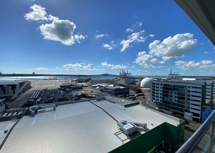  at 1110/30 Beach Road, Auckland Central, Auckland