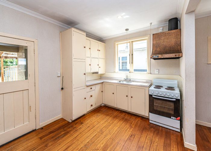  at 18 Seddon Street, Aramoho, Whanganui, Manawatu / Whanganui