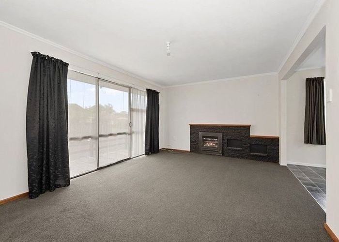  at 25 Manapouri Place, Glenview, Hamilton, Waikato