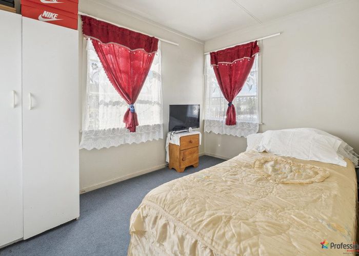  at 12 Jessop Street, Wesley, Auckland