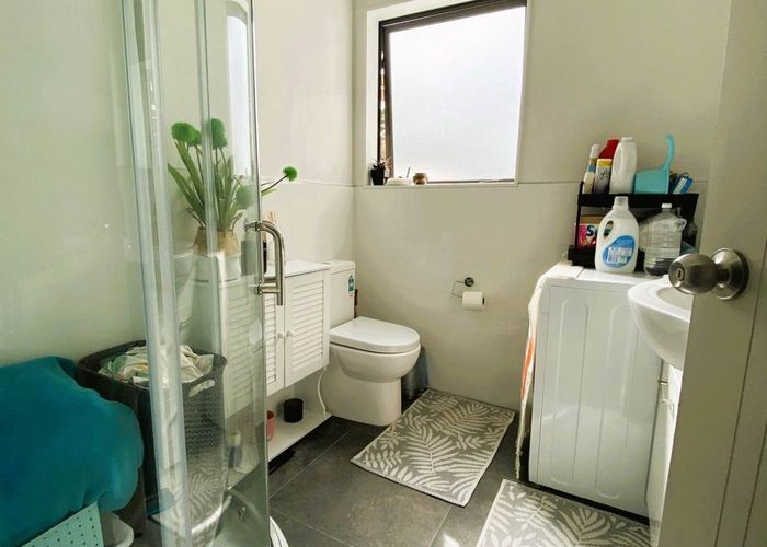  at 1/7 Topaz Place, Wiri, Manukau City, Auckland