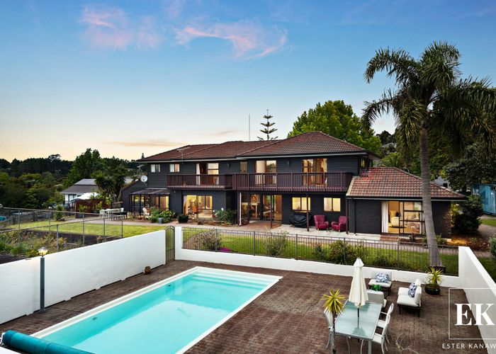  at 21 Laingfield Terrace, Laingholm, Auckland