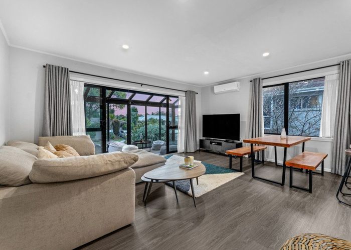 at 1/54 Luton Avenue, Sunnyhills, Manukau City, Auckland