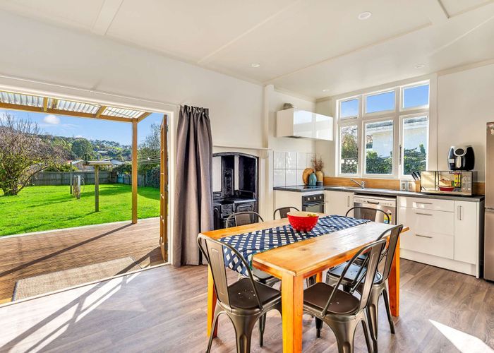  at 42 Seddon Street, Aramoho, Whanganui, Manawatu / Whanganui