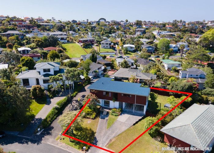  at 15 MacNay Way, Murrays Bay, Auckland