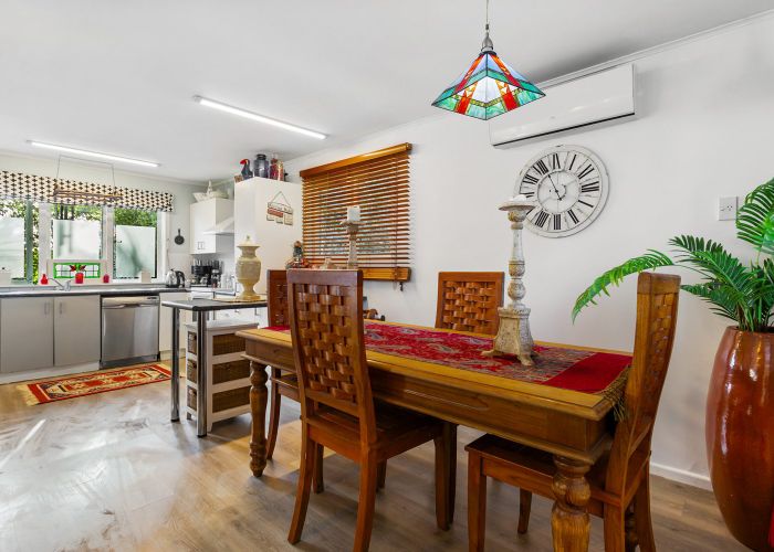  at 514 West Coast Road, Oratia, Waitakere City, Auckland
