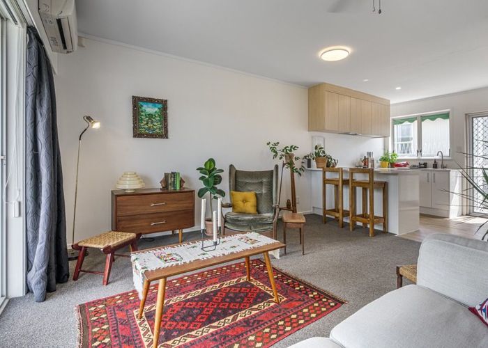  at 1/23 Taitua Drive, Te Atatū South, Auckland