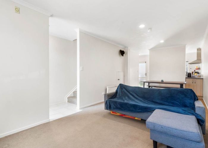  at 20 Rosandich Drive, Sunnyvale, Waitakere City, Auckland