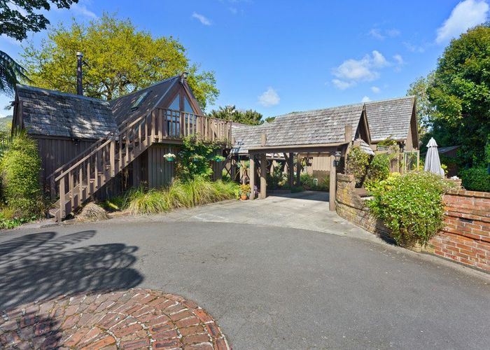  at 9 Karaka Grove, Waikanae