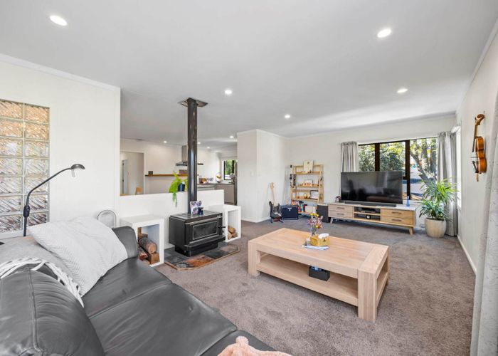  at 9 Hale Crescent, Bayview, North Shore City, Auckland