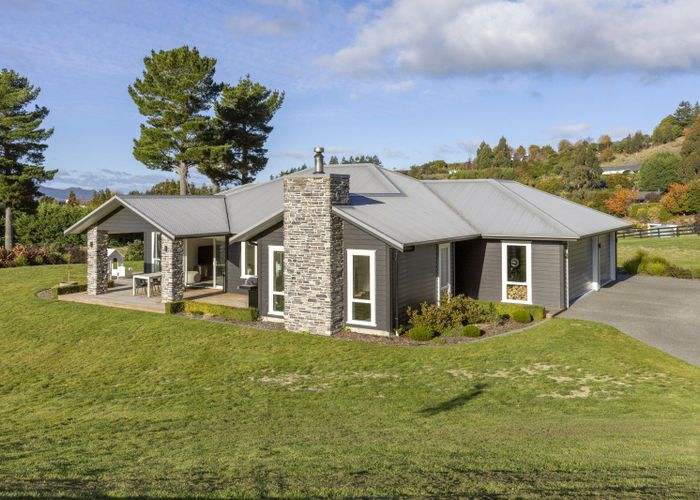  at 7 Lochinvar Lane, Acacia Bay, Taupo, Waikato