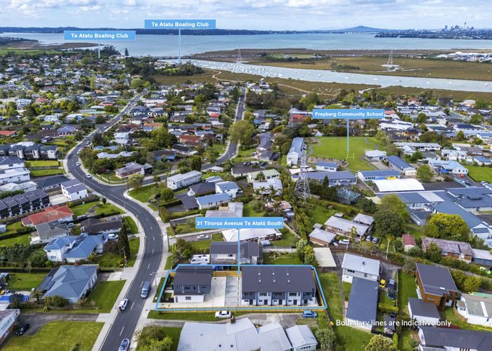  at 4/31 Tiroroa Avenue, Te Atatu South, Waitakere City, Auckland