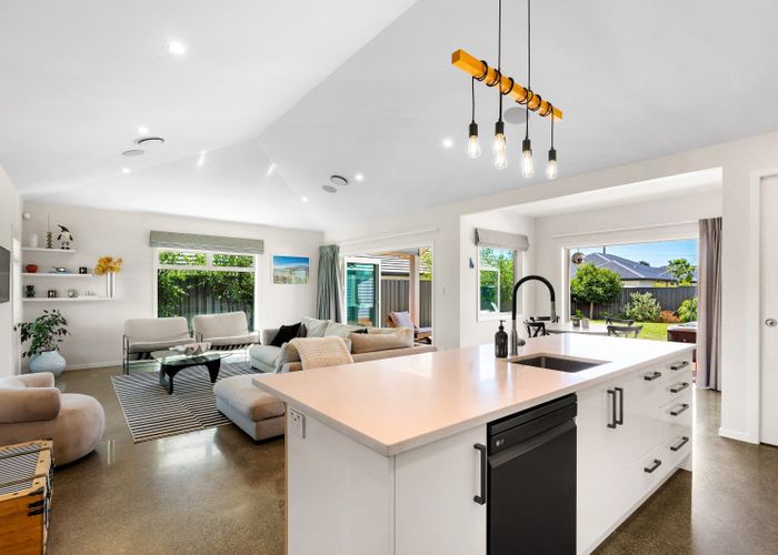  at 7 Leslie Court, Havelock North
