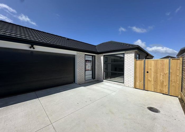  at 10 Enchantment Lane, Karaka, Papakura