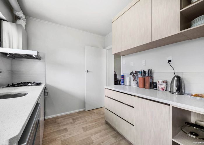  at 3/18 Fowler Street, Northcote, Auckland