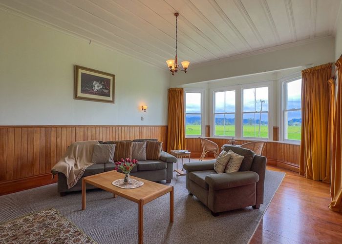  at 1933 State Highway 25, Orongo, Thames