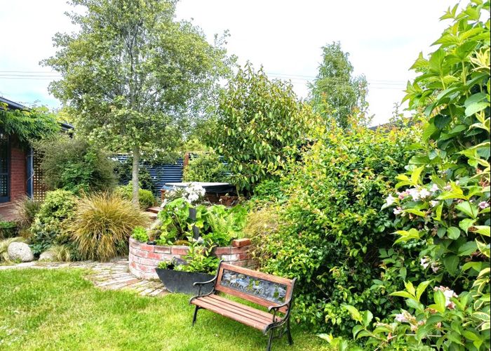  at 27 South Terrace Road, Geraldine