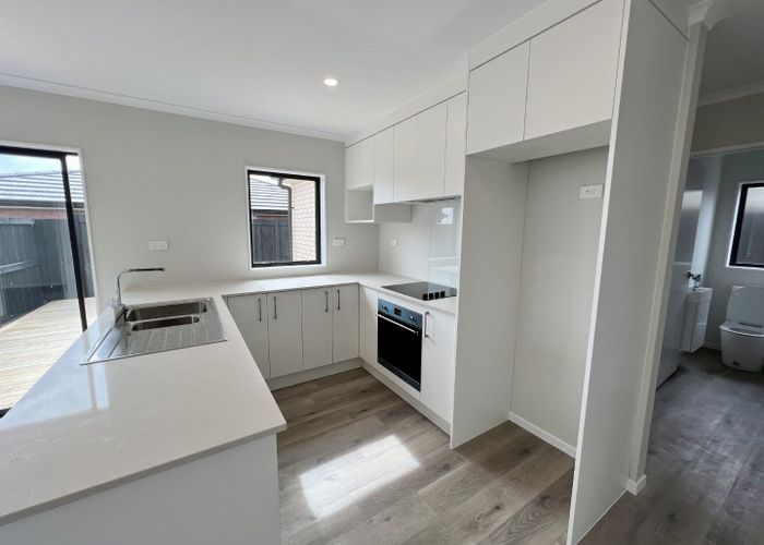  at 2/26 Pah Road, Papatoetoe, Manukau City, Auckland