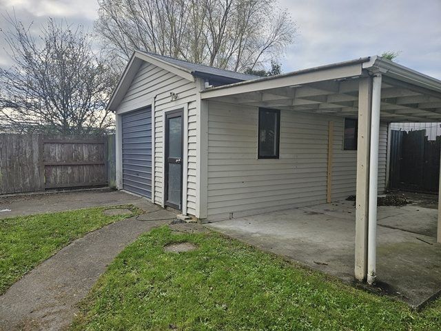  at 14 Gladys Place, Kelvin Grove, Palmerston North, Manawatu / Whanganui