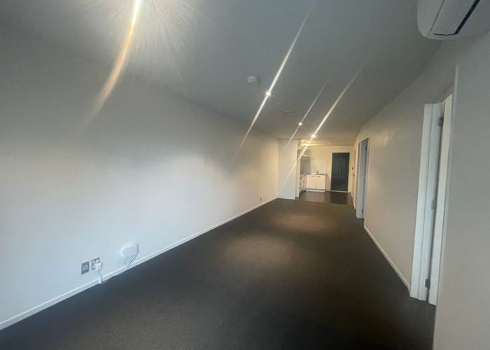  at 6/222 Albany Highway, Schnapper Rock, North Shore City, Auckland