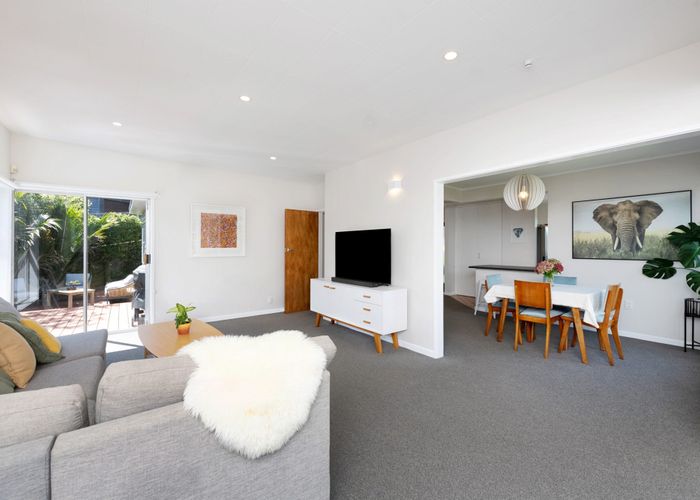  at 54 Bedford Street, Northland, Wellington