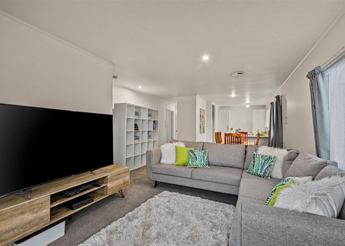  at 26 Halloran Place, Massey, Auckland