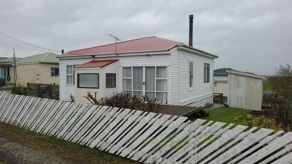  at 15 May Street, Waiwera South, Clinton