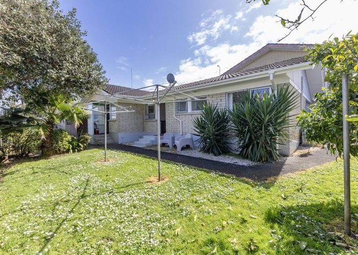  at 4/23 Tawa Road, Onehunga, Auckland