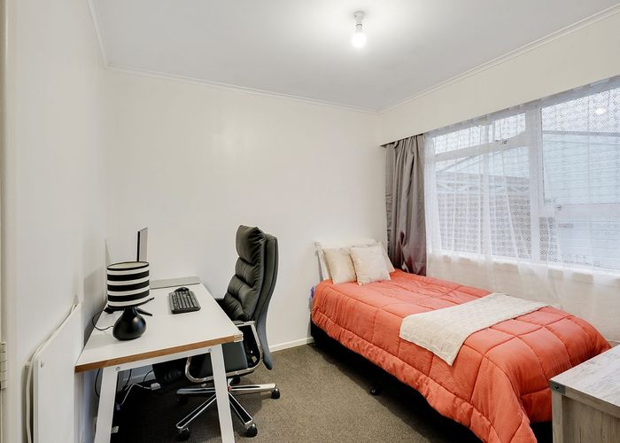  at 2 Margaret Place, Deanwell, Hamilton, Waikato