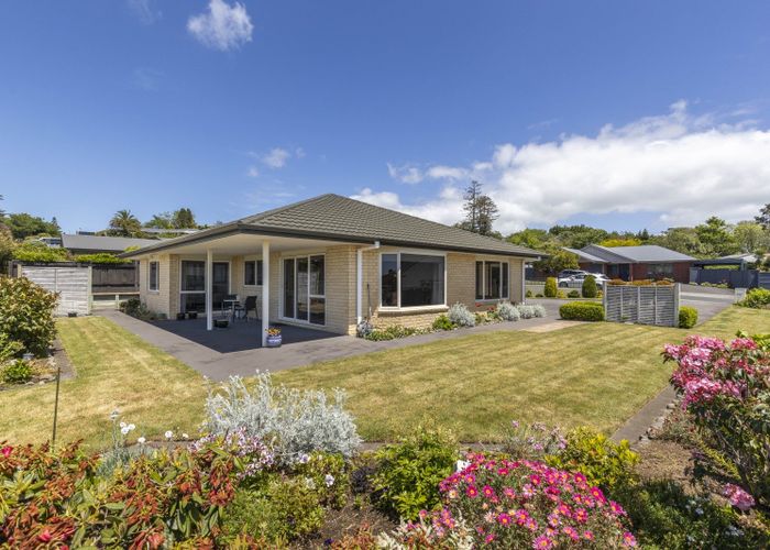  at 39 Alberta Road, Glen Avon, New Plymouth