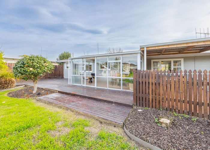  at 8 Crichton Place, Taradale, Napier, Hawke's Bay