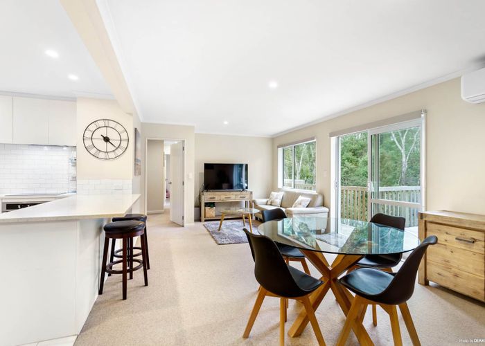  at 11A Viridian Lane, Greenhithe, Auckland