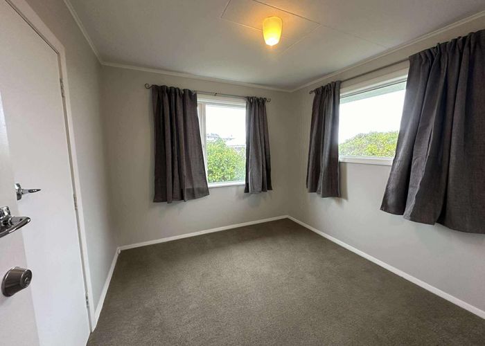  at 52 Ruskin Road, Newlands, Wellington, Wellington