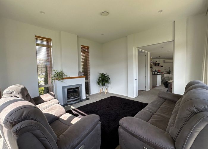  at 17 Burbank Drive, Aidanfield, Christchurch
