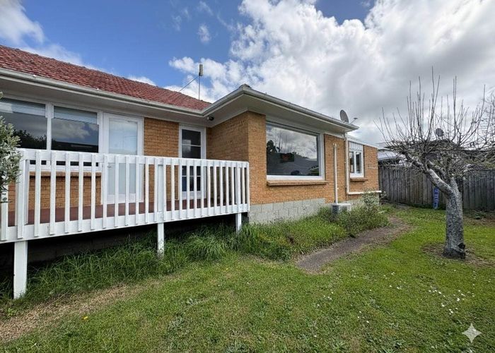 at 1/165 Wellington Street, Howick, Manukau City, Auckland